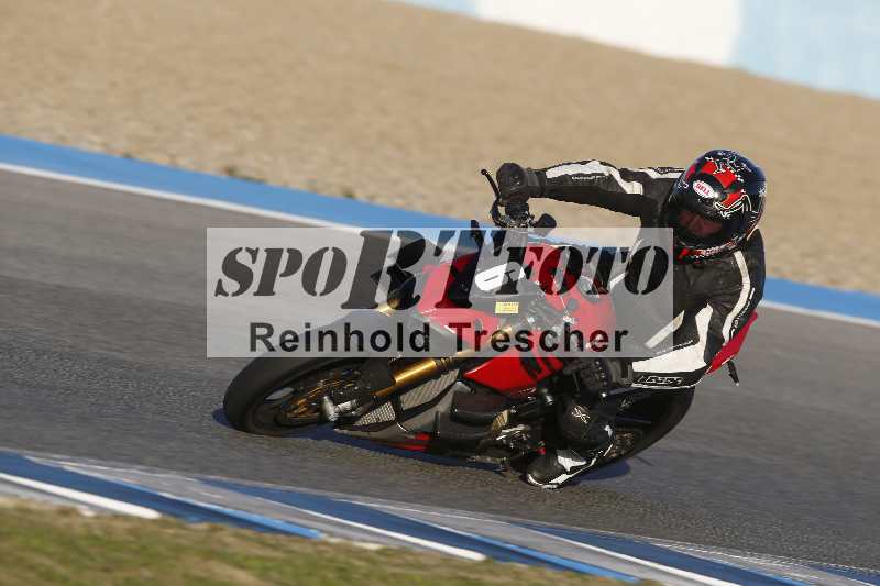 /Archiv-2024/02 29.01.-02.02.2024 Moto Center Thun Jerez/Gruppe gruen-green/6